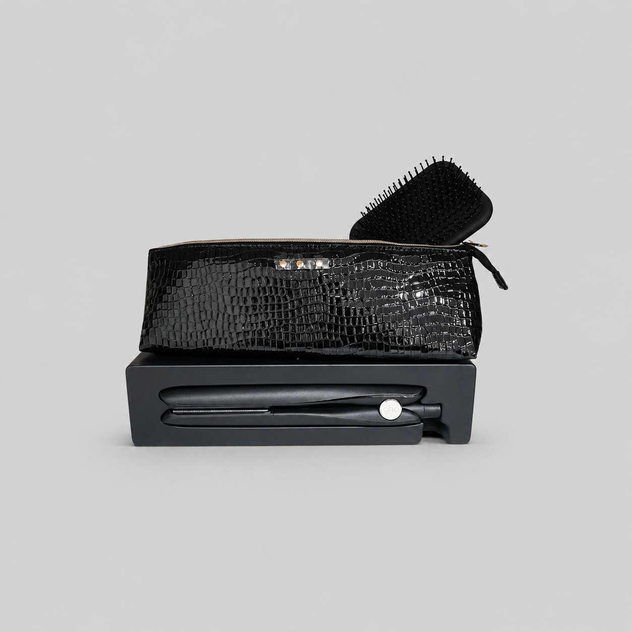 Styling Gift Set GHD: Piastra Gold + Paddle Brush + Pochette